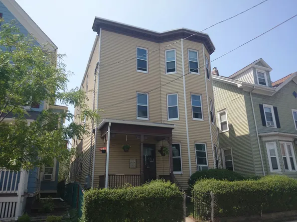 55 Harbor View St, Dorchester, MA 02125