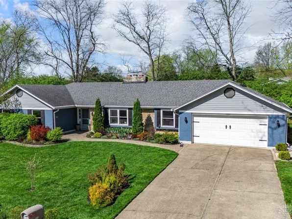 6045 Ironside Dr, Dayton, OH 45459