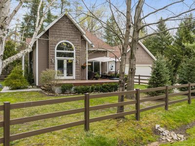 6330 Oakley Ave, Indian River, MI, 49749