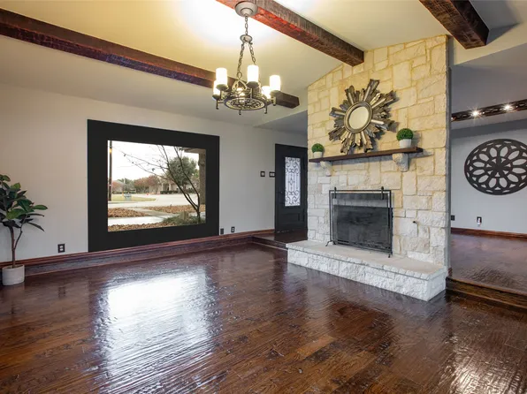 119 S Heartz Rd, Coppell, TX 75019