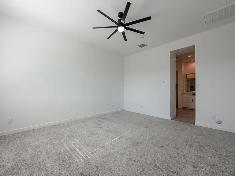 31674 N 123rd Ave — Photo 8