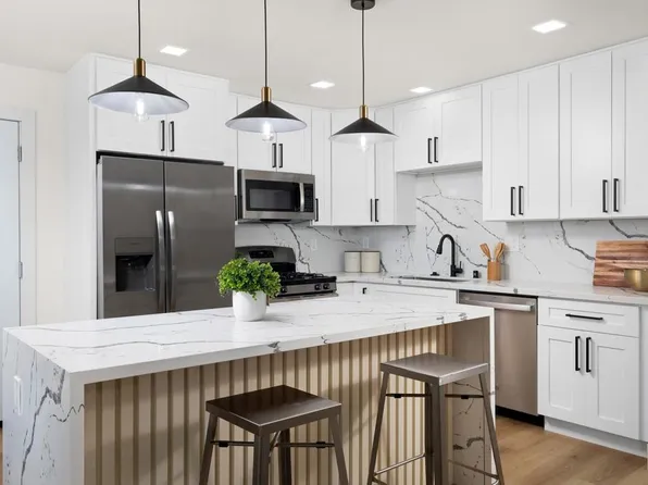 6837 Springfield St, San Diego, CA 92114