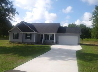 135 Knight Rd, Cheraw, SC 29520