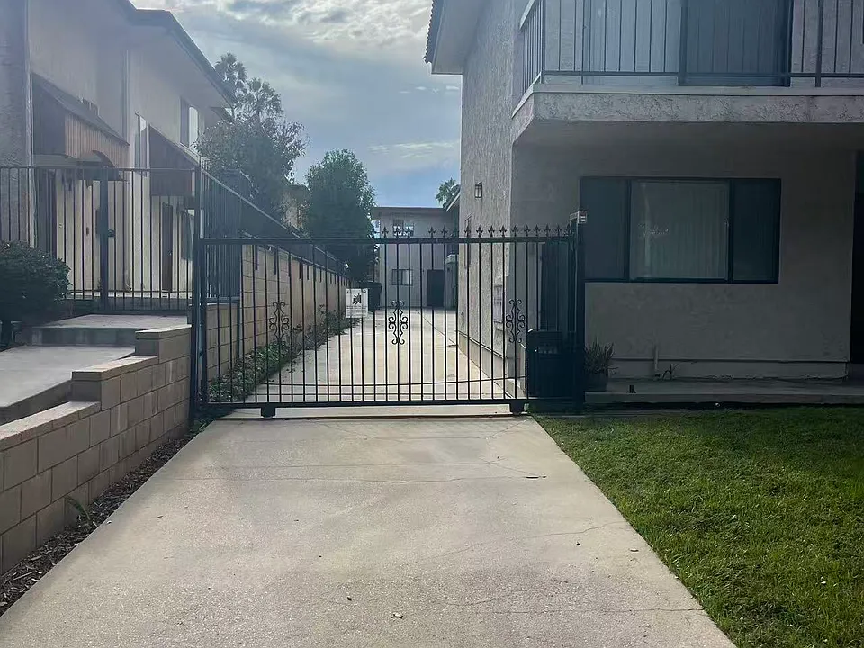 51 S Allen Ave #5