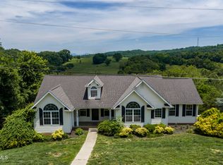 150 Hills Dr, Mosheim, TN 37818