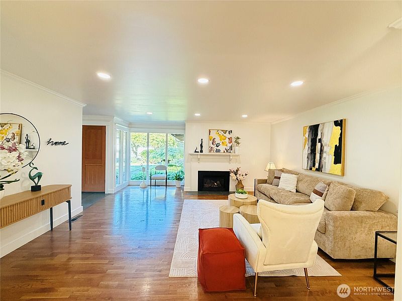 3rd image of 10509 NE 197th Street