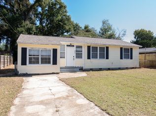 802 Rue Max St, Pensacola, FL 32507