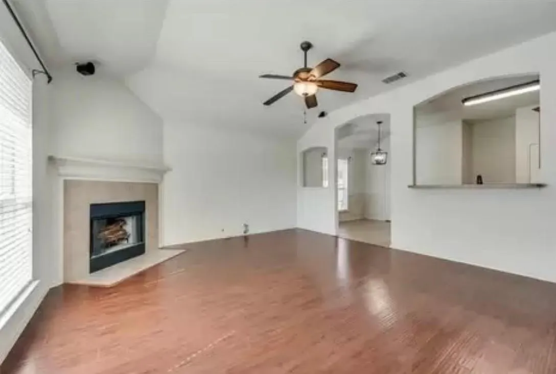 8336 Riversprings Dr — Photo 2