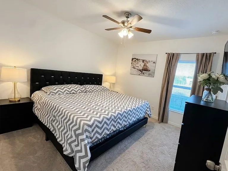 643 Samuel Pl — Photo 18