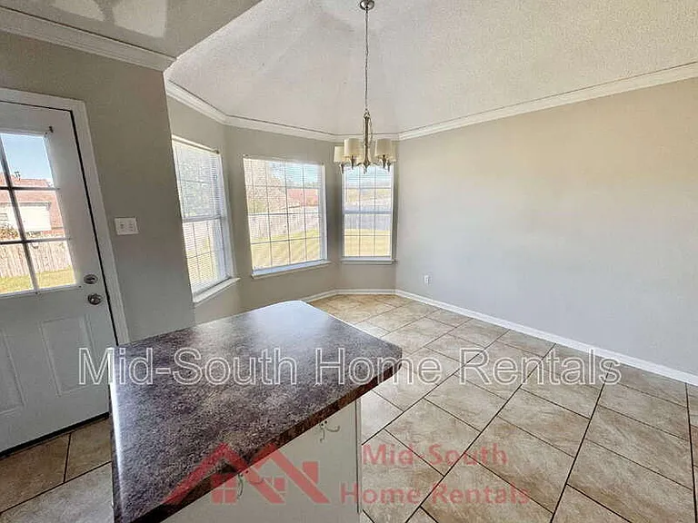55 Oak Ridge Cv — Photo 9