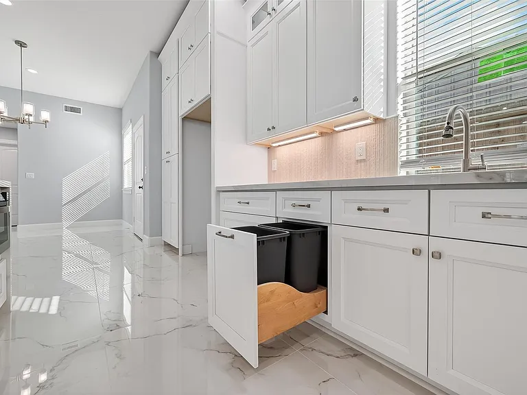 3344 Sanders St — Photo 30