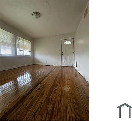 5th image of 32854 Mecosta St