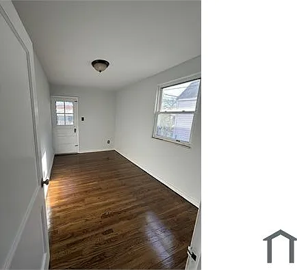 2 bed, $1,400 — Photo 3