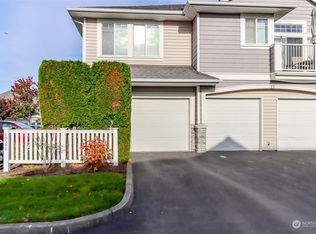 23502 55th Ave S #17-2, Kent, WA