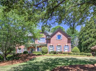 525 Woodmoore Ct, Sandy Springs, GA 30342