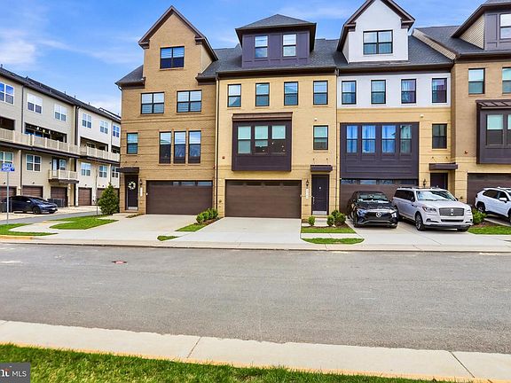 2nd image of 4965 Longmire Way
