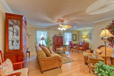 2nd image of 902 E Island Square Dr