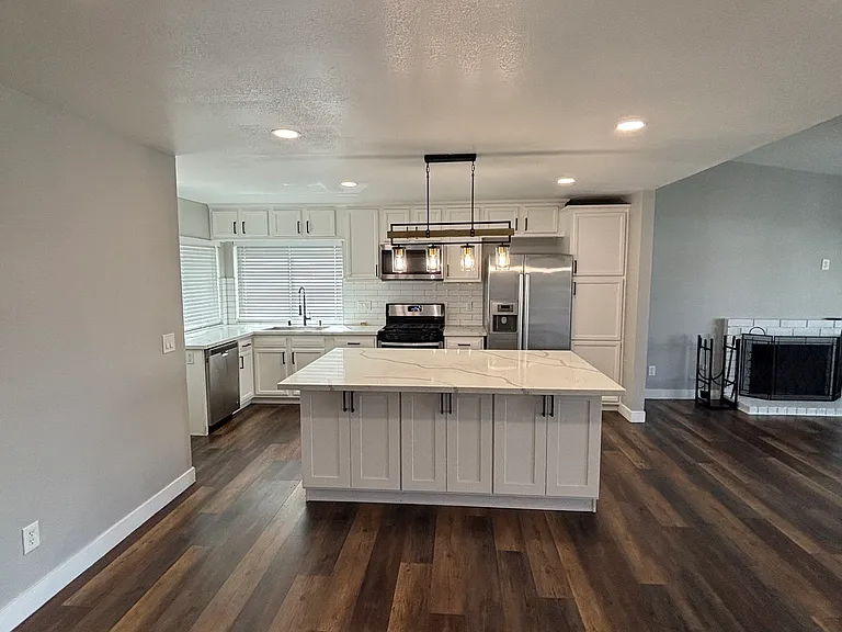 5918 Sky Meadow St — Photo 6