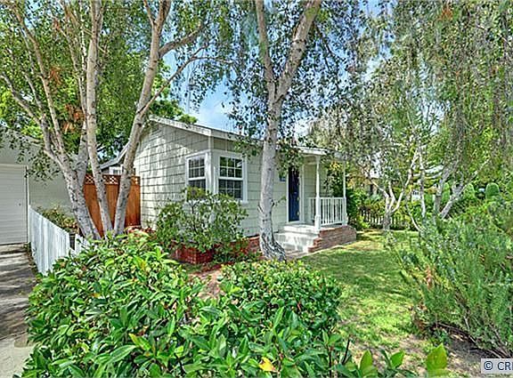 3rd image of 189 Costa Mesa St