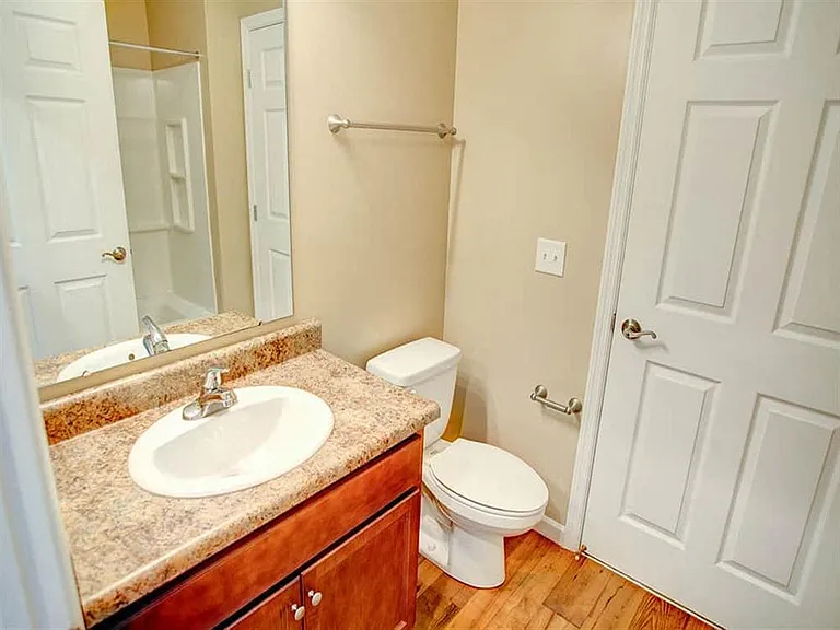 Mill Pond Apartments — Photo 32