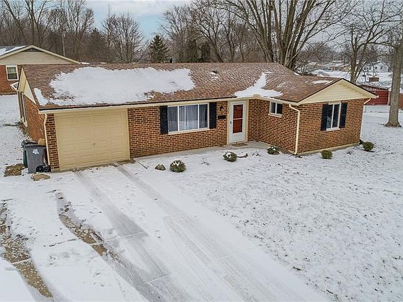 5th image of 1305 Saratoga Dr