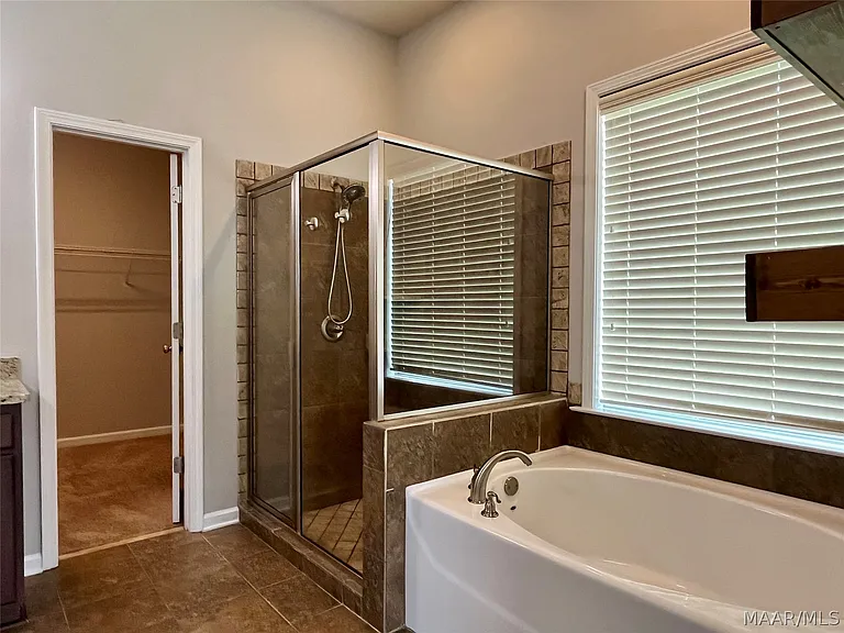 9408 Tillman Ct — Photo 33