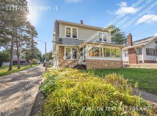 1111 20th St #1, Rockford, IL 61104