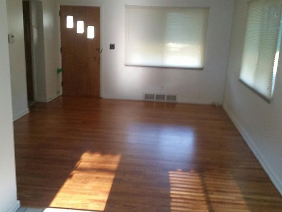 4th image of 2918 6th St