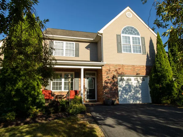 20 E Park View Dr, Staunton, VA 24401