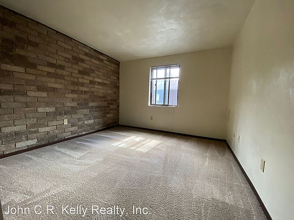 5th image of 300 Kellywood Mnr #310
