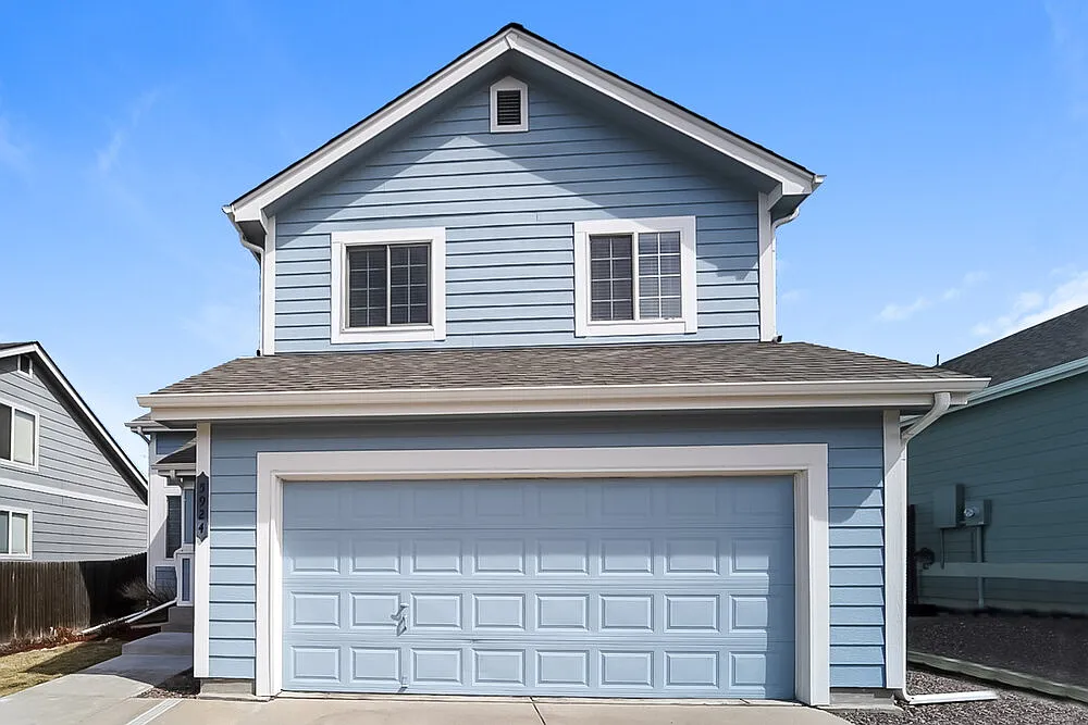 3 bed, 2.5 bath, 1653 sqft, $2,870 — Photo 1