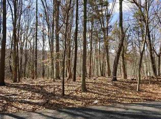 212 Seminole Ln, Franklin Lakes, NJ 07417