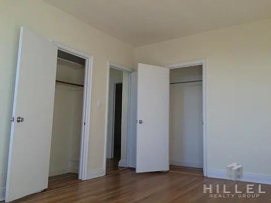 Rented by Hillel Realty Group | media 17