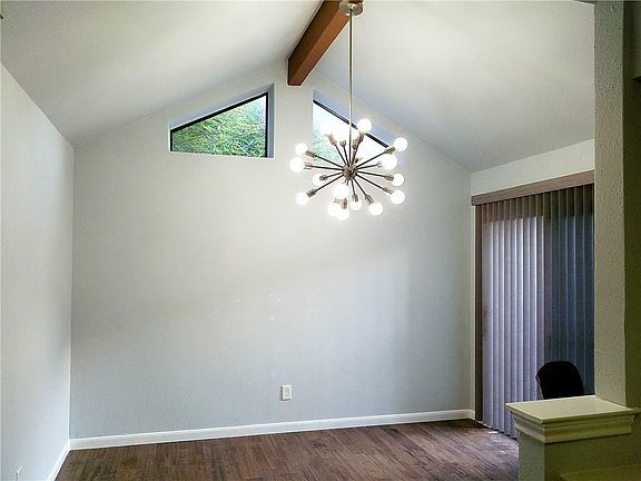 4th image of 2606 Leo Dr