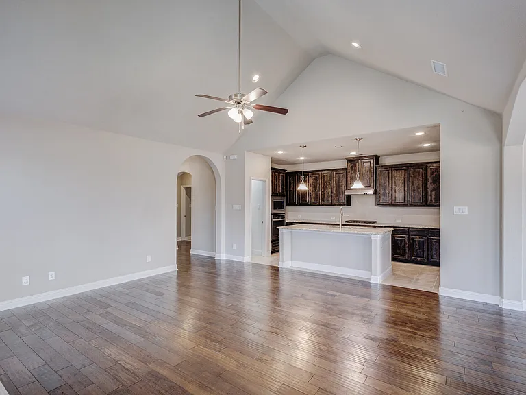 15609 Canyon Rdg — Photo 12