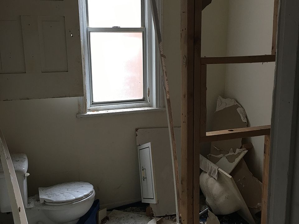 2nd image of 1713 N 21st St