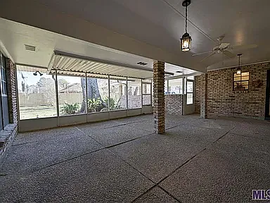 2961 Congress Blvd — Photo 5