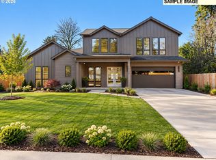 6255 Burma Rd, Lake Oswego, OR 97035