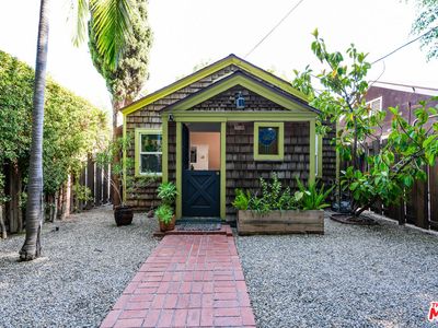 4132 Cumberland Ave, Los Angeles, CA, 90027