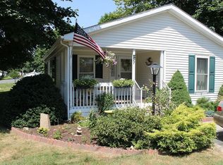 27 Whitewood Rd, Killingworth, CT 06419