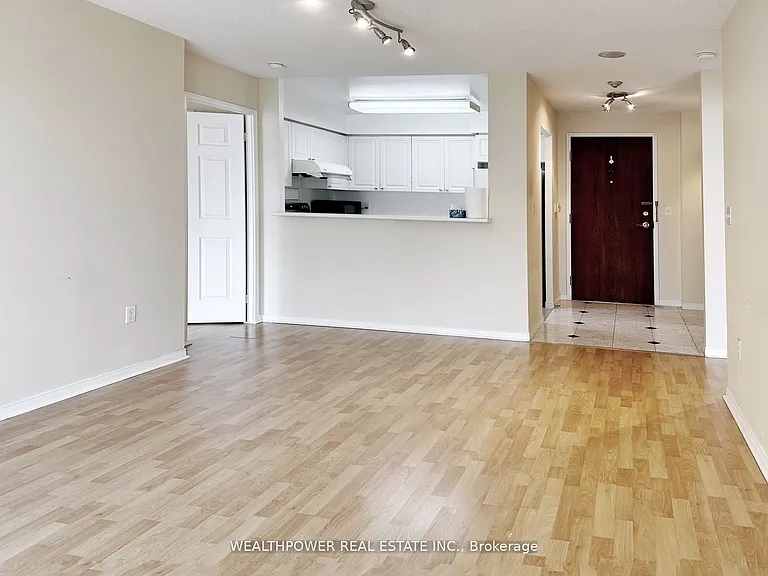 8 Pemberton Ave #1206 — Photo 2