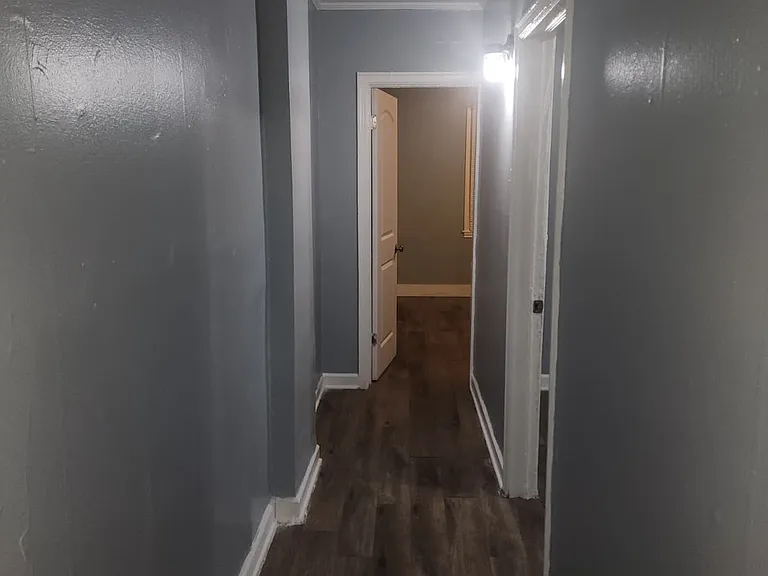 2418 Brooklyn Ave #1 — Photo 10