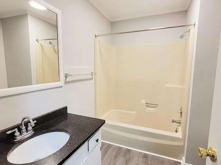 830 Larch Way #1 — Photo 21
