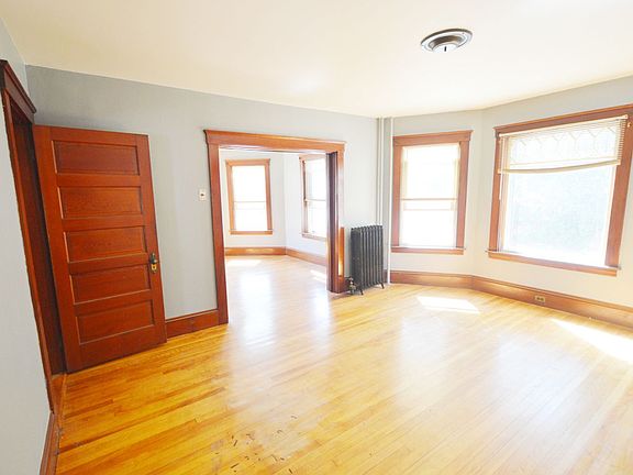 5th image of 53 Forest St #3