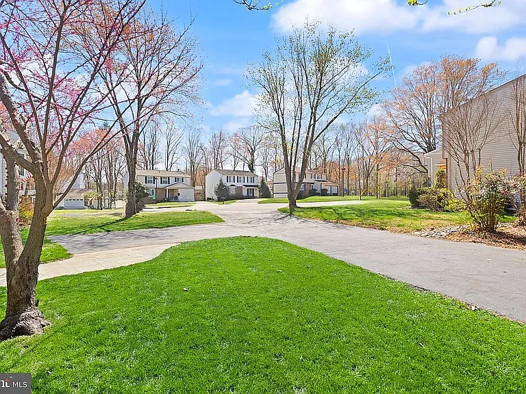 8282 Morning Dew Ct — Photo 4