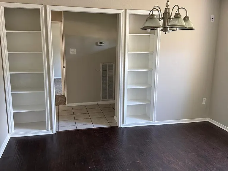 9706 Galston Ln — Photo 10