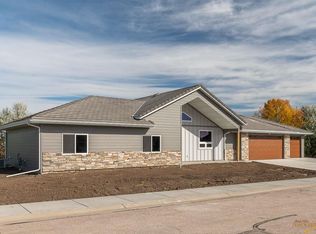 3714 Lacosta Dr, Rapid City, SD 57703