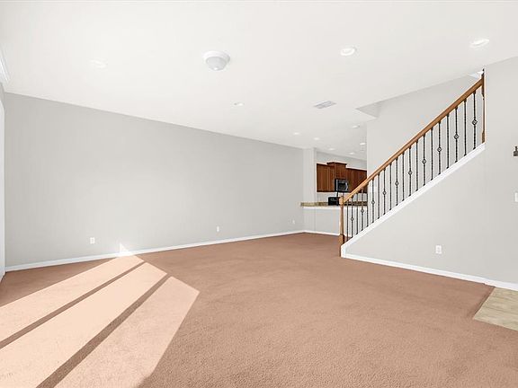 3rd image of 11932 LORENZA LANE