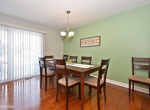 4th image of 1955 Tanglewood Dr Unit D