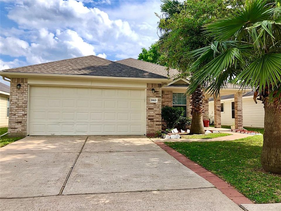 1st image of 19615 Adelaide Meadows Ct